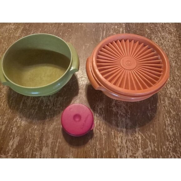 Small Vintage Tupperware Lot Orange Green 3 Small Bowls Lids - Picture 1 of 4